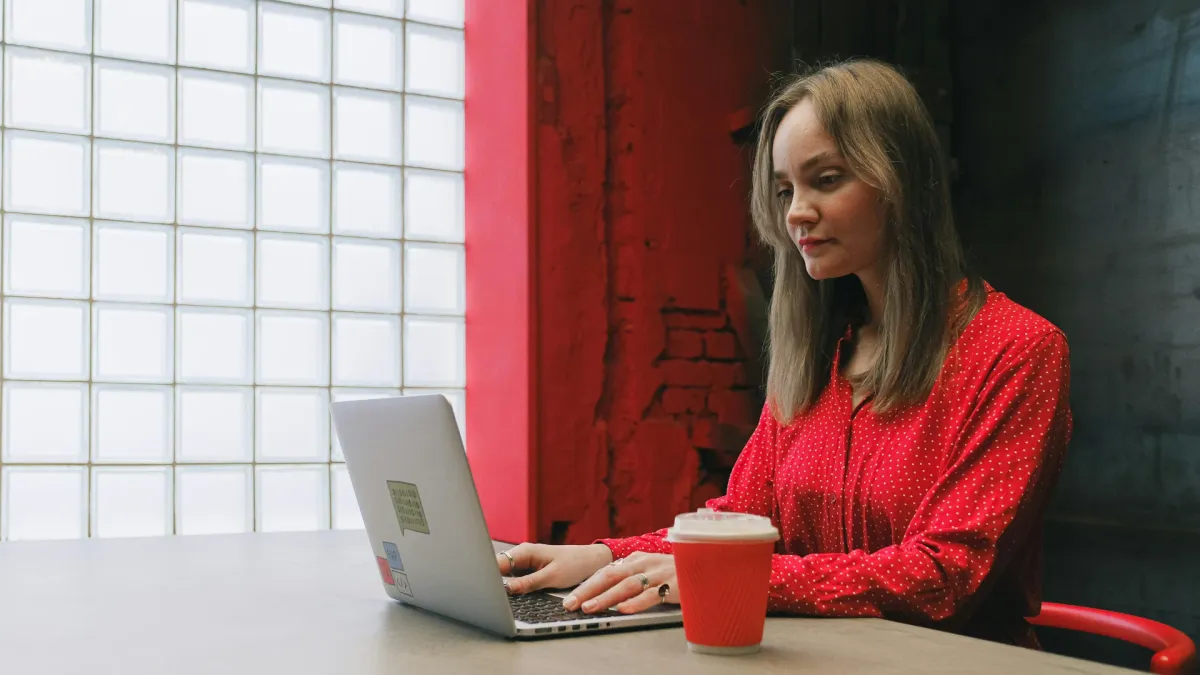 Minimalist Productivity: Do Less, Finish More with a 3-Task Daily System